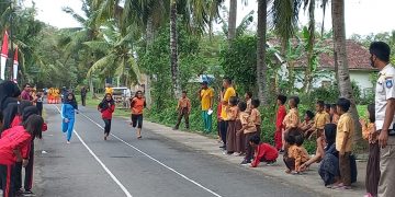 Sambut HUT RI ke-77, Mahasiswa KKN Kelompok 5 UPATMA Gelar Lomba Lari 100 Meter