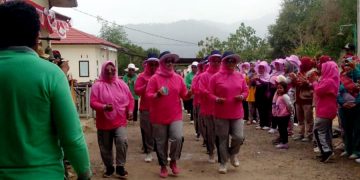 Meriahkan HUT RI ke-77, PKK Pemdes Cempi Jaya Ikut Gerak Jalan Cepat