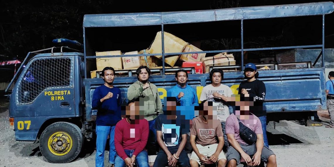 Polisi Sita 2.500 Liter Minyak Tanah Selundupan dari NTT