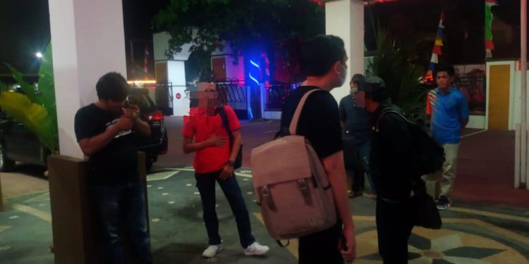 Jadi Tersangka, Oknum Kades dan Ketua BPD Labuhan Jambu Langsung Dijebloskan ke Lapas Sumbawa