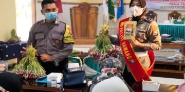 Kisah Bripka Sandi-Aipda Yuniar, Anggota Polri yang Berkontribusi untuk Pendidikan dan UMKM Indonesia