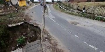 Soroti Jalan Rusak di Labangka, FPPK Pulau Sumbawa Minta Dinas Terkait Segera Perbaiki