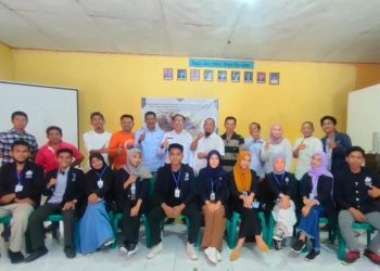 Mahasiswa Promer UTS Desa Sebewe Sosialisasikan Manfaat Limbah Ternak