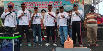 Warga Ulujami Ramaikan HUT ke-77 TNI dan Milad ke-4 Bumdesma Ulujami