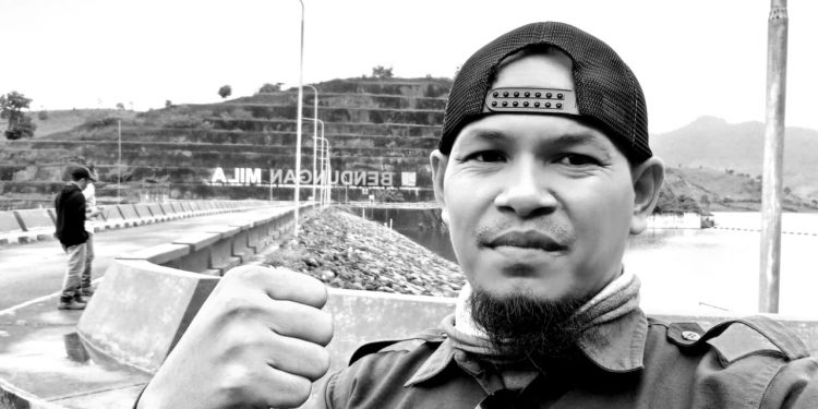 Nggak Usah Kuliah, Kerja Saja