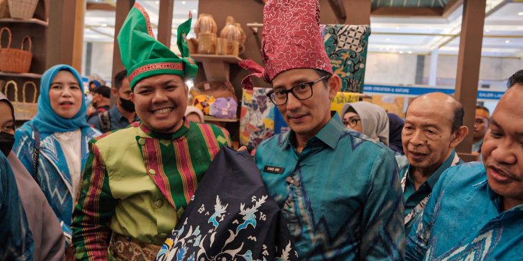 Menparekraf Dorong Para Pelaku Ekraf di INACRAFT Jadi Agen Perubahan Kebangkitan Ekonomi
