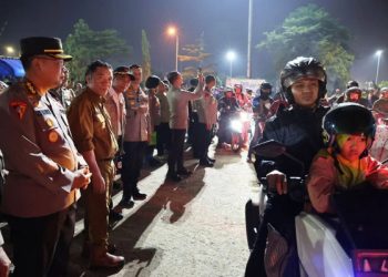 Pj Gubernur Banten Al Muktabar Terus Pantau Pelayanan Arus Mudik 2023