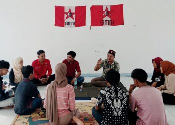 Bekali Kader, Sulhamran Ajak GMNI UTS Gelorakan Nasionalisme