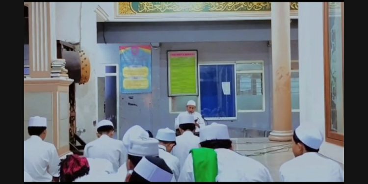 Ponpes Manbaul Hikam dan Zawiyah Assalam Sumbawa Tawassul Wafatnya Syaikh Abdul Kafie