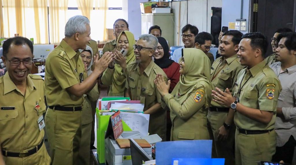 Sambangi OPD, Ganjar Kejutkan ASN Jateng: Saya Pamit dan Titip Jaga Integritas Ya