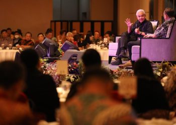 Di Depan Ratusan Pengusaha, Ganjar Cerita tentang Kemudahan Berinvestasi