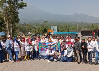 Solidkan Alumni, IKA SMANCO Adakan Bakti Wisata di Tageban-Guci