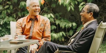 Ganjar Mahfud Ngopi Bareng, Netizen: Cocok Berpasangan di Pilpres