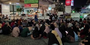 Peduli Lewotobi, Aliansi Mahasiswa Nusa Tenggara Timur – Makassar Melakukan Aksi Kemanusiaan dan Open donasi