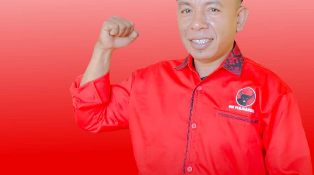 Dari Penjaga Kantor Partai Menuju DPRD Manggarai Timur
