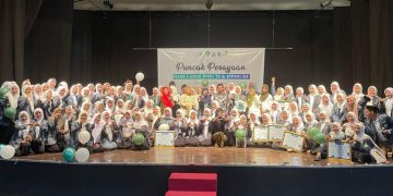 IPNU IPPNU NTB Serahkan Award untuk Peningkatan Kerja Organisasi