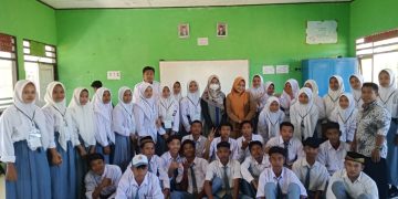Puskesmas Unit II Labuhan Badas Gelar Sosialisasi Bahaya Narkoba ke Siswa