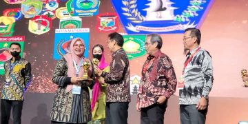 Sumbawa Raih UHC Award, Hj. Dewi Noviany : Akses Kesehatan Masyarakat Semakin Ditingkatkan