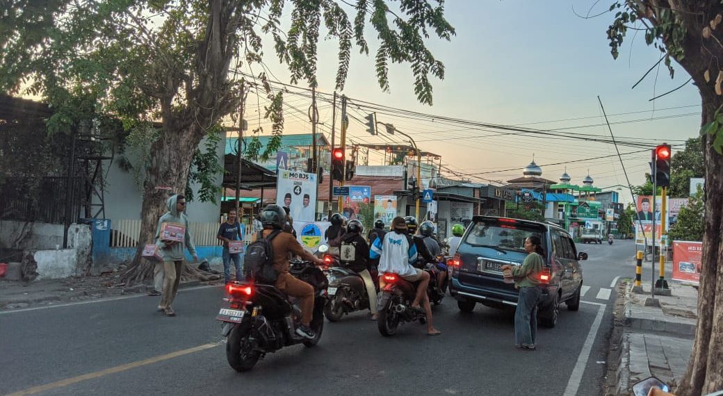Ikatan Mahasiswa Nusa Tenggara Timur – Sumbawa Galang Dana Korban Erupsi Lewotobi Laki-laki