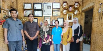 Peran Aktif Mahasiswa dan Dosen Lestarikan Budaya Topeng Malangan di Kampung Budaya Polowijen