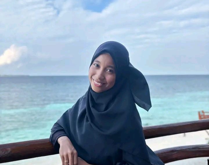 Hantu Lebih Rasional dari Bulldozer