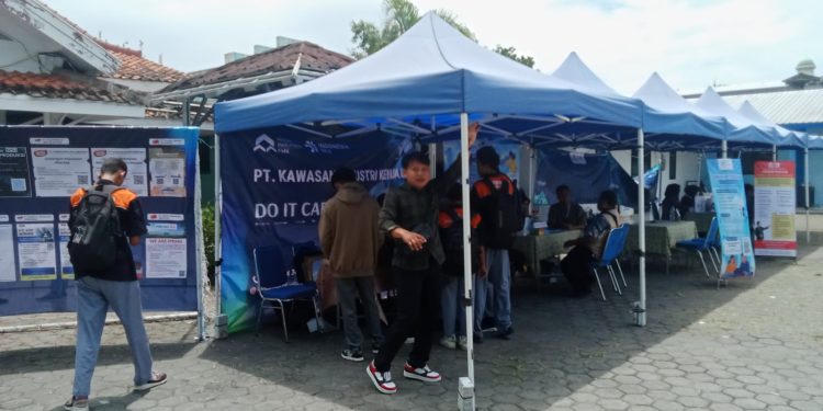 UMKABA Gelar Job Fair, Perkuat Skema Kuliah Sambil Kerja bagi Lulusan SMA/SMK